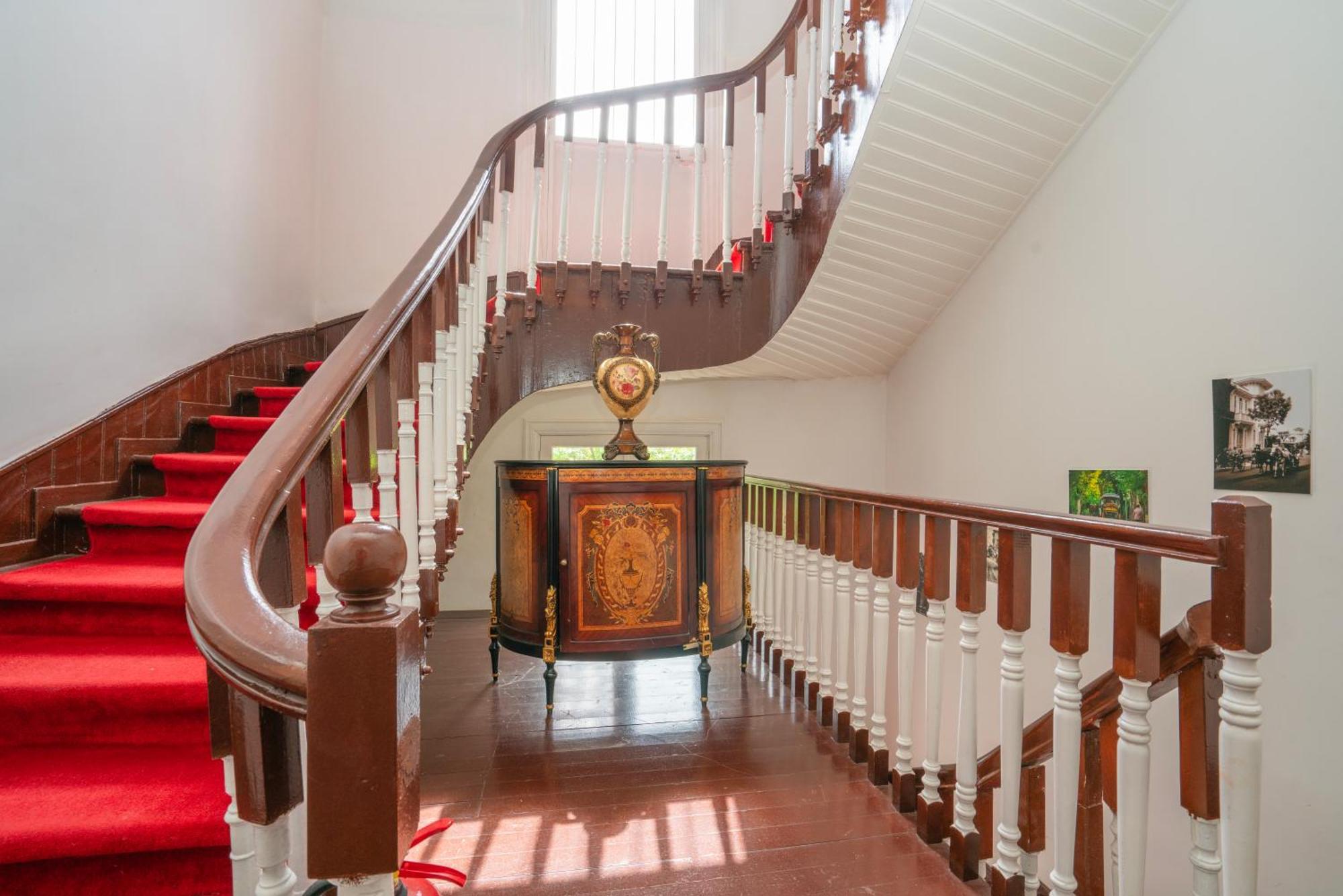 Kensington Prince'S Island Historical Mansion Prinseøyene Eksteriør bilde